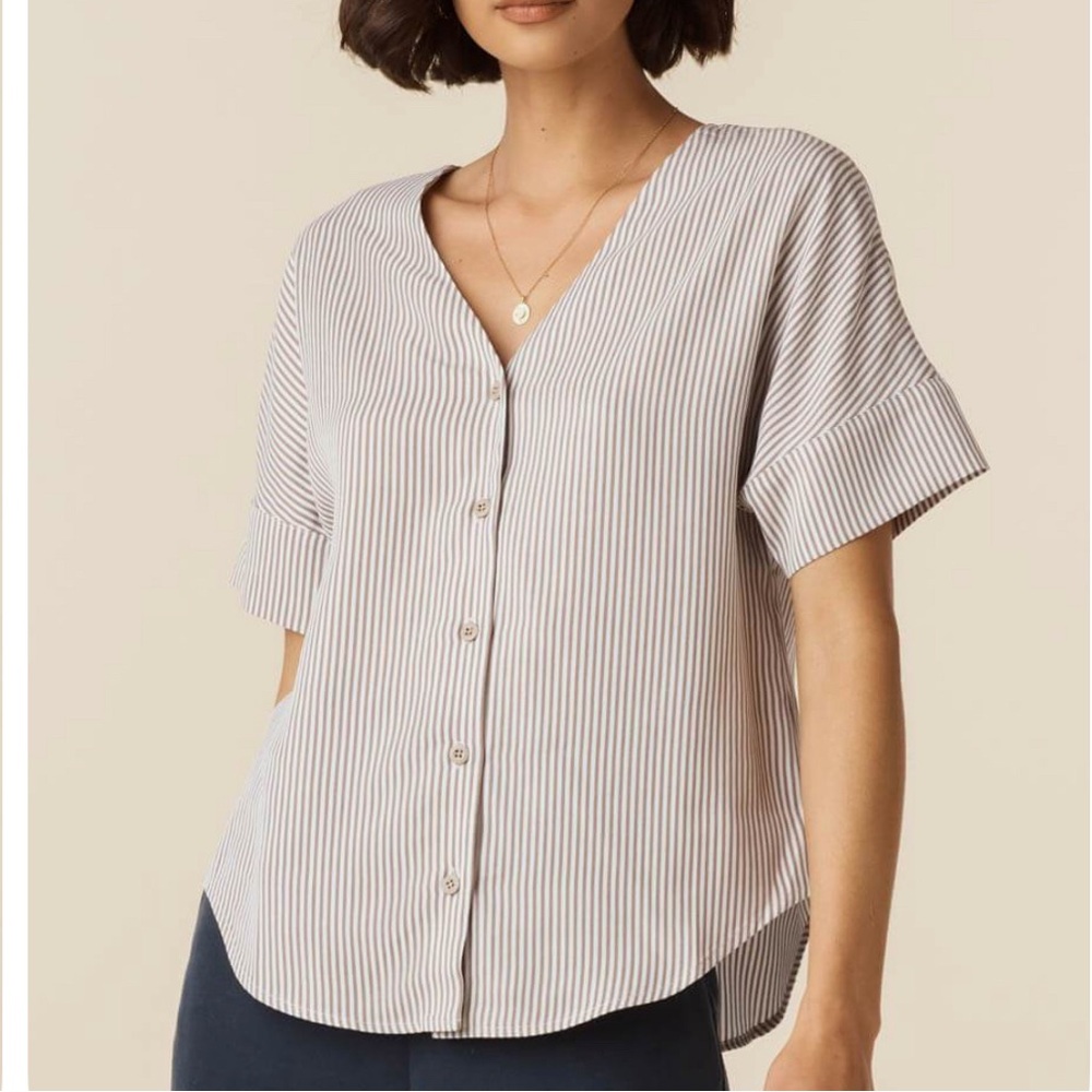 Vetta capsule “the Girlfriend Shirt,” Taupe stripe color, size L, NWOT